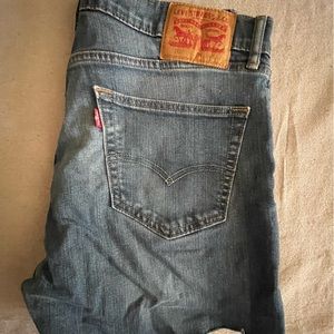 Levi’s 505 cut-offs 34